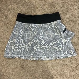 Lululemon 2 tall skort